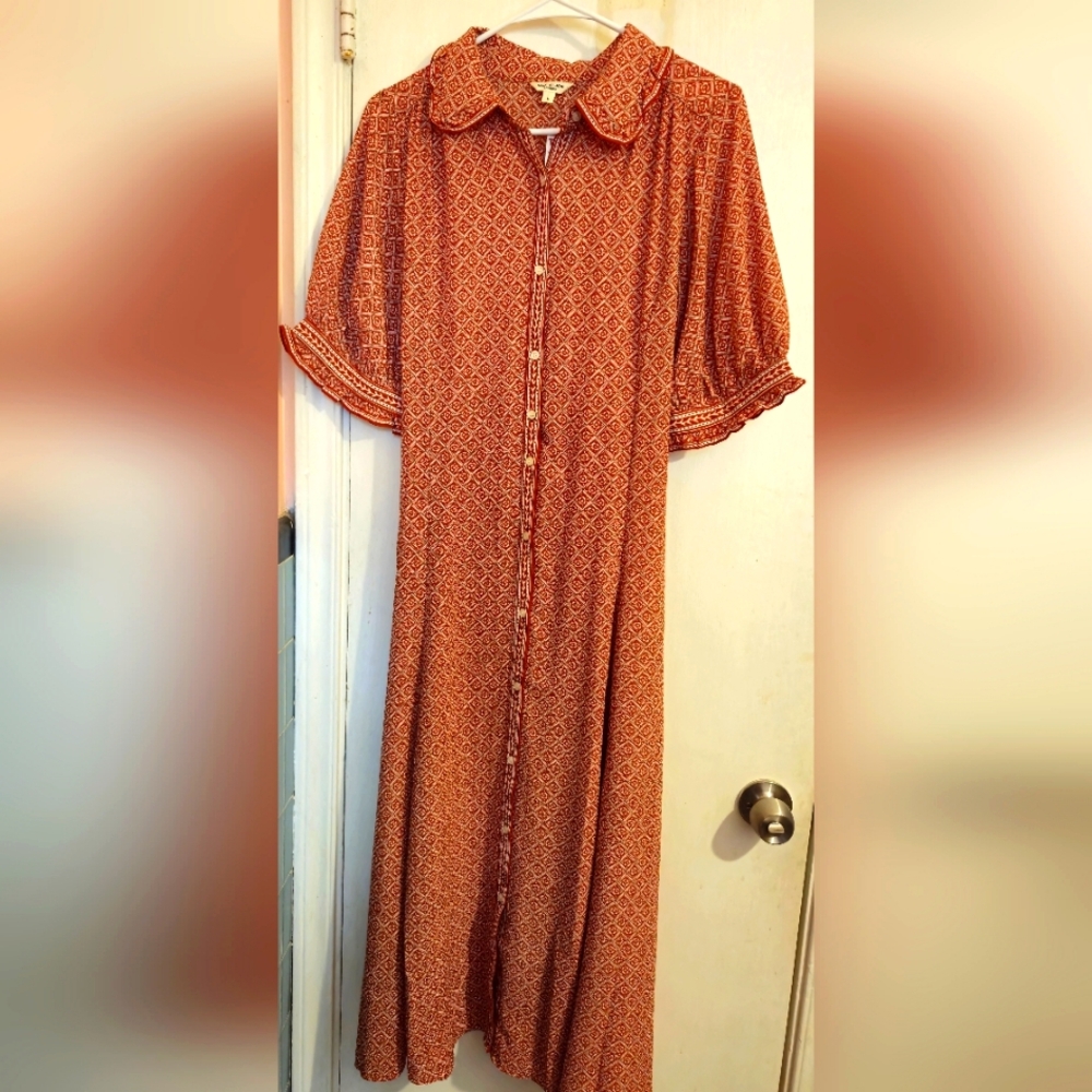 Short Sleeve Midi Red Pattern Dress Size Large